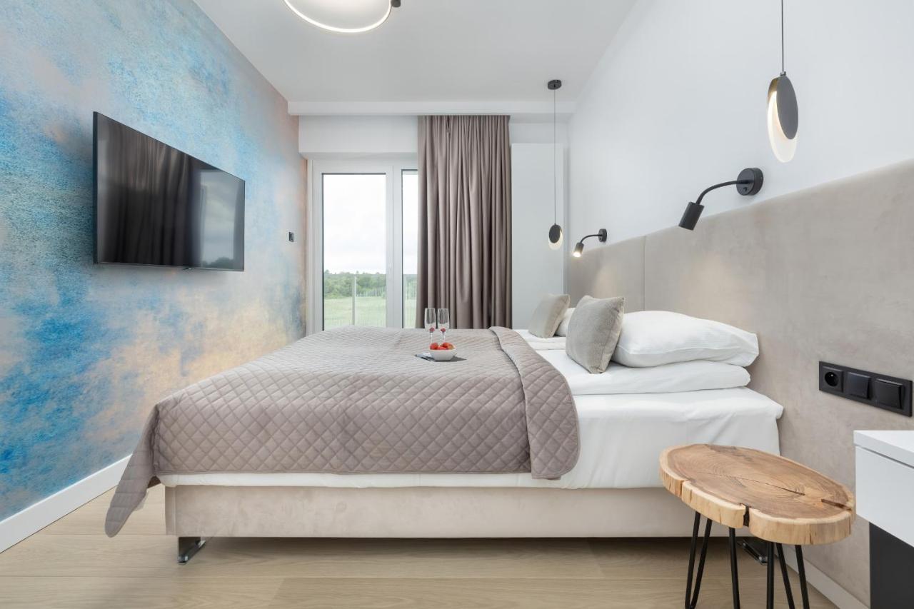Polanki Aqua Apartment With Parking By Renters Prestige Kolobrzeg Exterior photo